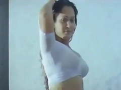 Sexy South Indian Milf Ass in wet saree