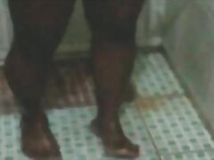 South Indian Bathing Beauty - Movies.